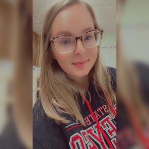 Meet your Posher, Hannah